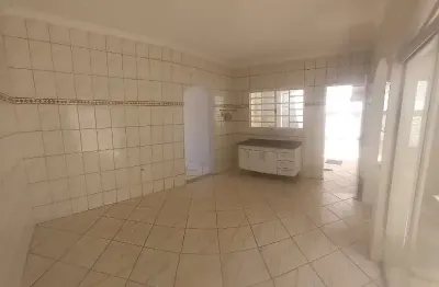 Casa térrea à venda no jardim wanel ville iv, em sorocaba-sp.