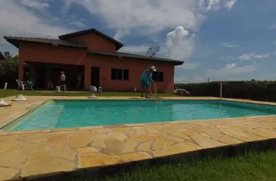 Casa térrea à venda no condomínio village da serra, araçoiaba da serra- sp