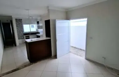 Casa assobradada à venda no parque santa márcia, em votorantim-sp.