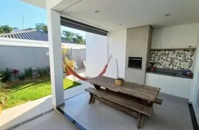 Casa térrea à venda no condomínio campos do conde, em sorocaba-sp.