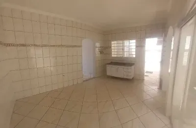 Casa térrea à venda no jardim wanel ville iv, em sorocaba-sp.