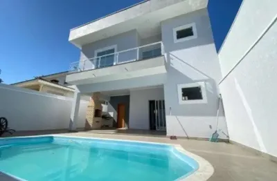 Sobrado à venda no condomínio lago da serra, araçoiaba da serra-sp