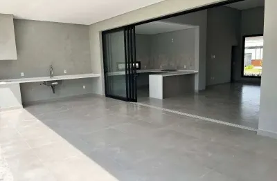 Casa à venda no condomínio alphaville nova esplanada, em votorantim-sp