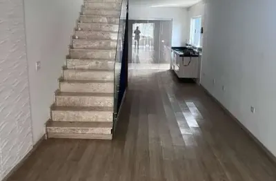 Casa assobradada à venda no terras de arieta, em sorocaba-sp.