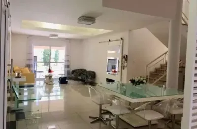 Sobrado à venda no condomínio granja olga i, em sorocaba-sp.