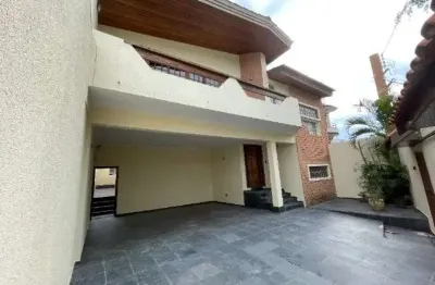 Casa com 4 quartos à venda na Rua Ângelo Vial, 10, Jardim Refúgio, Sorocaba
