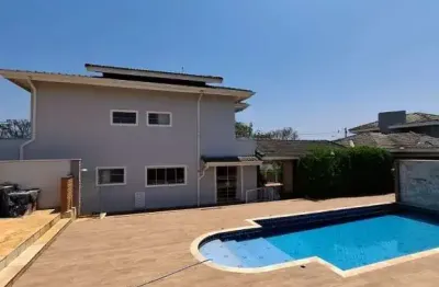 Casa à venda no village ipanema com 4 quartos, em araçoiaba da serra-sp.