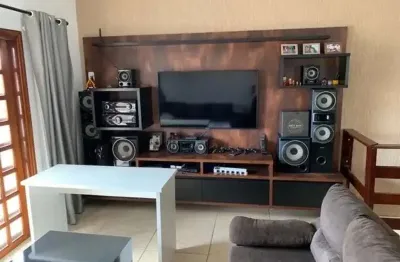 Casa com 3 quartos à venda na Rua Alcides Soares, 666, Jardim Pacaembu, Sorocaba