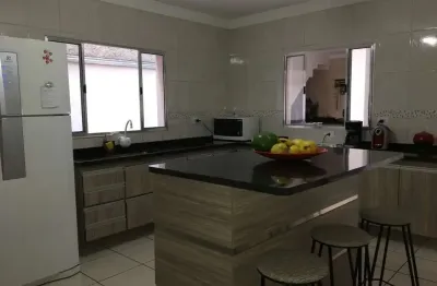Casa com 3 quartos à venda na Rua Samuel da Silva, 174, Jardim Abaeté, Sorocaba
