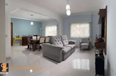 Casa com 3 quartos à venda na Rua Clélia, Vila Pires, Santo André