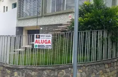 Casa 2 quartos 1 banheiro para alugar 314m² - B. Ceramica - SCS