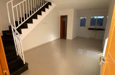 Lindo sobrado no itaim paulista, em condomínio fechado, por um preço espetacular!!!!