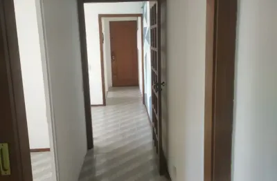 Apartamento bem localizado. próximo a supermercados, na divisa com diadema.