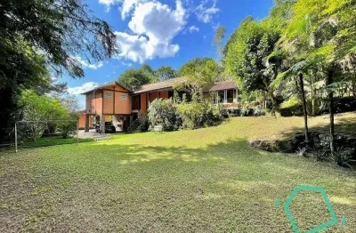 Casa com 4 suítes à venda, 439 m² por R$ 1.870.000 - Granja Viana - Embu das Artes/SP