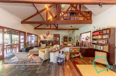 Casa com 3 dormitórios à venda, 535 m² por R$ 2.700.000,00 - Granja Viana – Chácara dos Lagos - Carapicuíba/SP