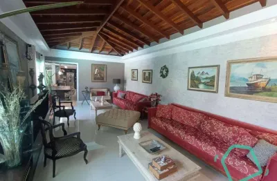 Casa com 5 dormitórios à venda, 700 m² por R$ 2.300.000,00 - Granja Viana - Carapicuíba/SP