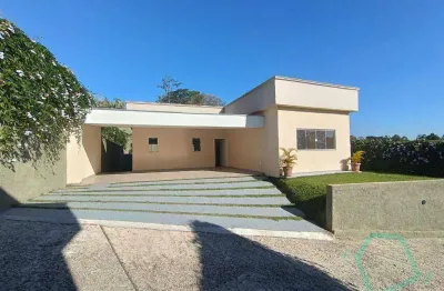 Casa térrea com 3 dormitórios para alugar, 198 m² por R$ 6.500/mês - Granja Viana - Carapicuíba/SP