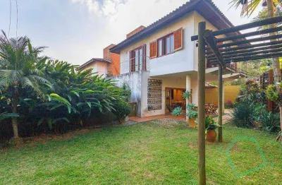 Casa com 3 dormitórios à venda, 150 m² por R$ 980.000,00 - Granja Viana - Cotia/SP