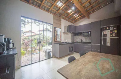 Casa com 2 dormitórios à venda, 111 m² por R$ 480.000,00 - Granja Viana - Cotia/SP