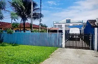 Casa com 3 quartos à venda na Rua Jamur Junior, 33, Centro, Guaratuba