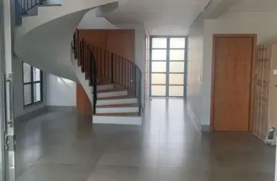 Lindo sobrado novo para venda no chamoso quinta da primavera, praça das flores, 3 suites, mais uma reversível, varanda gourmet e piscina em 295 m2 con