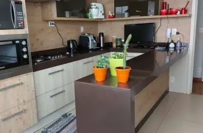 Apartamento para venda no centro no edificio san leandro, 3 dormitorios sendo 1 suite com closet e 170 m2 de area útil