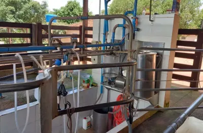 Sitio para venda na região de barretos-sp com 6,25 alqueires em pastagem, curral, piquetes, benfeitorias, poço artesiano e córrego na propriedade