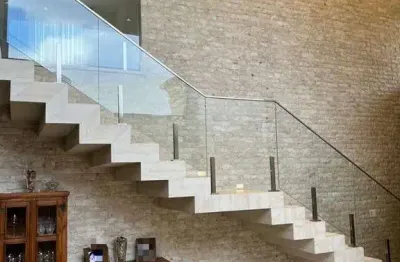 Maravilhoso sobrado alto padrão para venda na vila do golfe no charmoso condominio terras de siena, 3 suites mais escritório reversível,  gourmet e pi