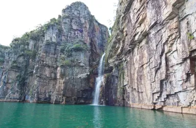 Lote para venda na represa de furnas no balneario shangryla, ao lado de escarpas do lago na região de capitólio / são jose da barra-mg. lote de 250m²
