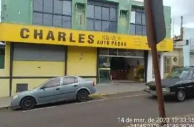 Oportunidade. salão / loja comercial para venda em ibitinga-sp no centro, rua cel. geretto, area construida 645 m2 em um terreno de 543 m2