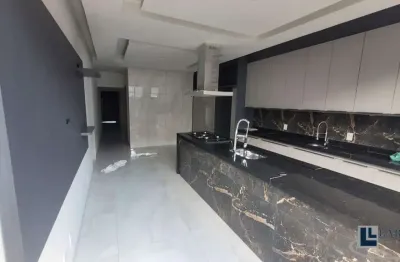 Linda casa nova alto padrão para venda no portal da mata, 3 suites com 1 master, gourmet e piscina em 300 m2 de area total, lazer no condomínio, porta