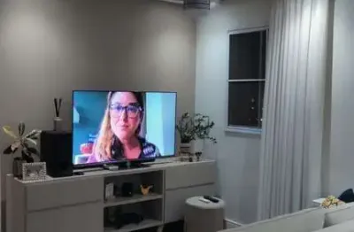 Lindo apartamento reformado para venda no planalto verde, cond. bela vista, 2 dormitorios, 57 m² privativos, sacada e área de lazer completa