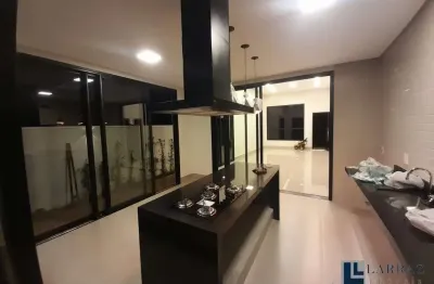 Casa nova alto padrão para venda no portal da mata, 3 suites com 1 master, gourmet e piscina em 300 m2 de area total, lazer no condomínio, portaria 24