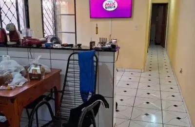 Casa para venda na zona leste no antonio palocci, são 2 casas independentes no mesmo terreno, 5 dormitorios no total em 200 m2 de terreno