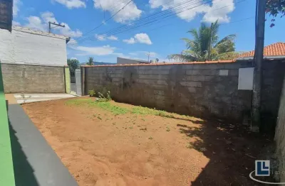 Casa para venda em serra azul-sp no santa cruz, 3 dormitorios, amplo quintal, 3 vagas em 242 m2 de área total