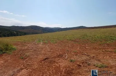 Sitio para venda em capitolio-mg com 16,10 hectares, terra para lavoura, rico em agua, rio na divisa
