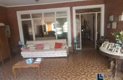Ótima casa para venda no jardim paulista, em ótima localização, 3 suites, varanda gourmet e piscina, 297 m2 construidos em um terreno de  484 m2