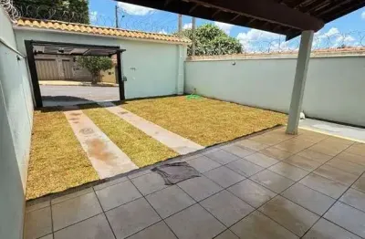Ótima casa para venda em bonfim paulista no tranquilo jose said sobrinho, 3 suítes, amplo quintal gramado em 187 m2 de área total