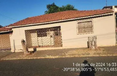 Oportunidade. casa para venda em pereira barreto-sp no sede, 2 dormitorios, 2 banheiros, 123 m2 construidos em um terreno de 168 m2