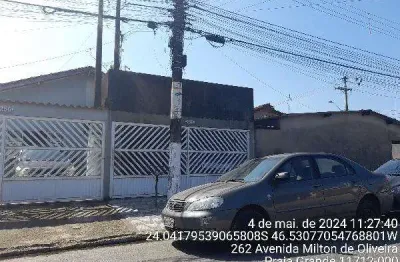 Oportunidade. casa para venda na praia grande-sp no melvi, 2 dormitorios, 72 m2 construidos em um terreno de 132 m2