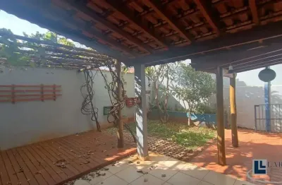 Casa para venda na zona leste na av. alfredo ravaneli, 2 dormitorios, varanda gourmet, completa armários em 160 m2 de área total