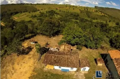 Lindo sitio para venda em são roque de minas-mg com 12.300 m2, vocação para lazer e hotel, agua abundante e benfeitorias coloniais