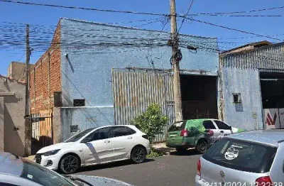 Oportunidade. casa para venda na vila carvalho sp , 310m² de  area construida  em um terreno de 341m² .