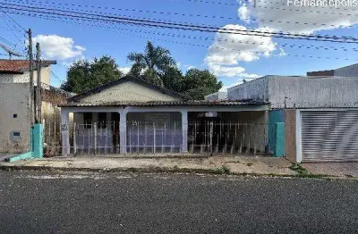 Oportunidade. casa para venda em fernandopolis-sp jardim independente 2 dormitotrios , area construida 123 m2 em um terreno de 253m2