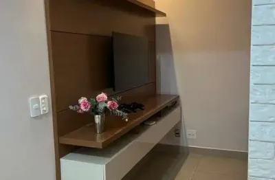 Lindo sobrado alto padrão para venda na vila do golf, cond praças do sul, 3 dormitorios sendo 1 suite, gourmet e piscina em 104 m2 construidos e lazer