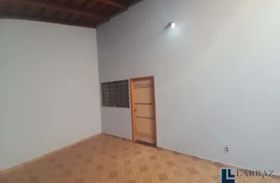 Ótima casa para venda no ipiranga, 2 dormitorios, 2 vagas cobertas, amplo quintal em 150 m2 de área total