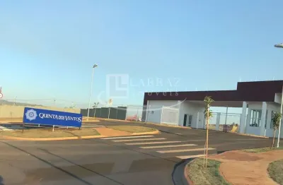 Excelente lote para venda na vila do golfe no condominio quinta dos ventos com 349 m2, lazer completo no condominio, pronto para construir