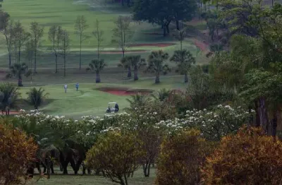 Lote altíssimo padrão para venda na vila do golf, no exclusivo condominio ipê rosa com 2.029 m2