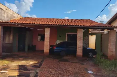 Casa para venda em pradopolis-sp no bairro boa vista, 2 dormitorios, amplo quintal, 6 vagas de garagem em 250 m2 de área total