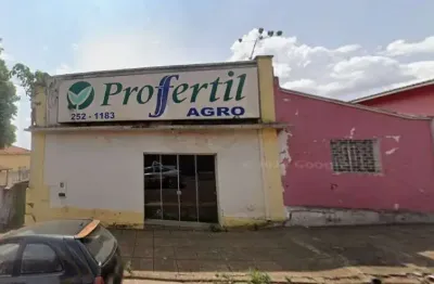 Imóvel da pgfn. prédio comercial para venda em martinópolis-sp. são 273 m2 construídos em um terreno de 300 m2, aceita entrada mais 59 parcelas.